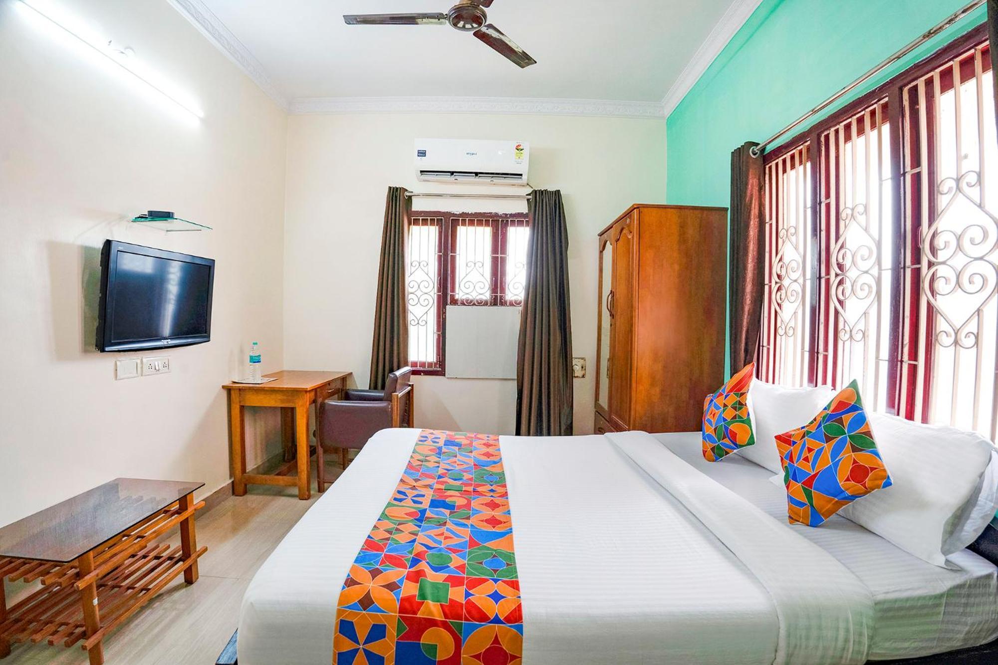 Fabhotel Tree Service T Nagar - Near Mambalam Railway Station 3*